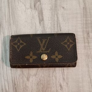 Louis Vuitton | Accessories | Louis Vuitton Lock And Key 438